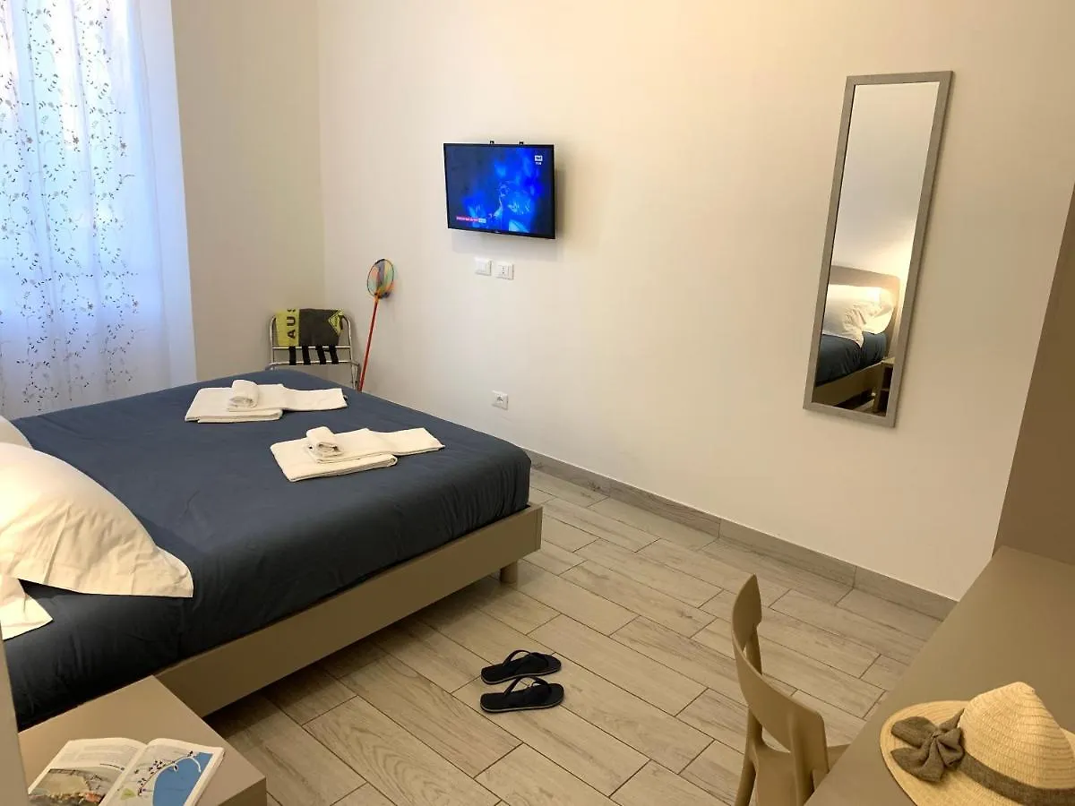 *** לינה וארוחת בוקר לבנטו Affittacamere Sapore Di Mare איטליה
